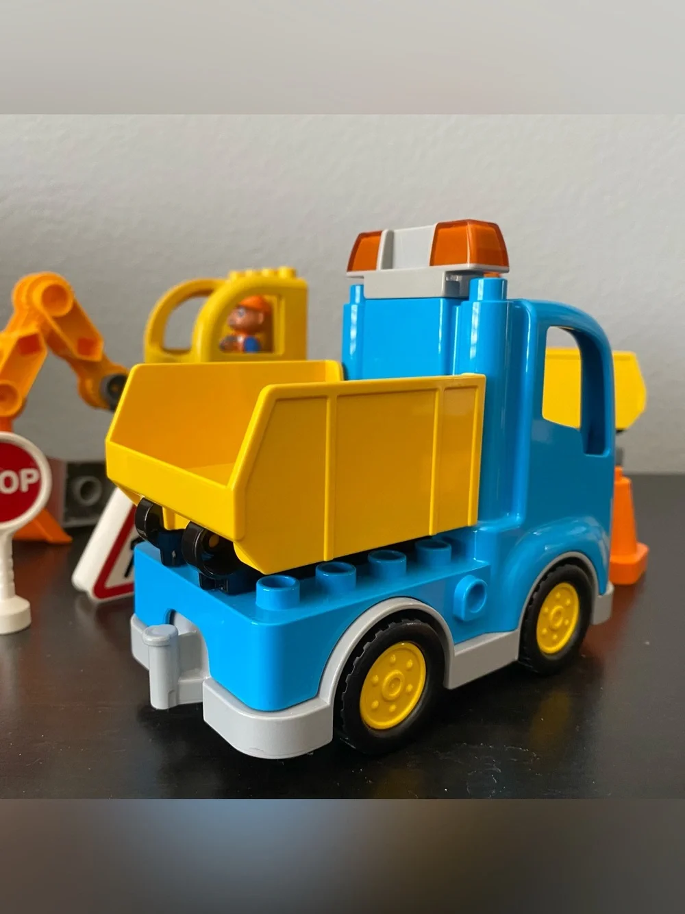Lego Duplo Construction Truck & Figures Playset
